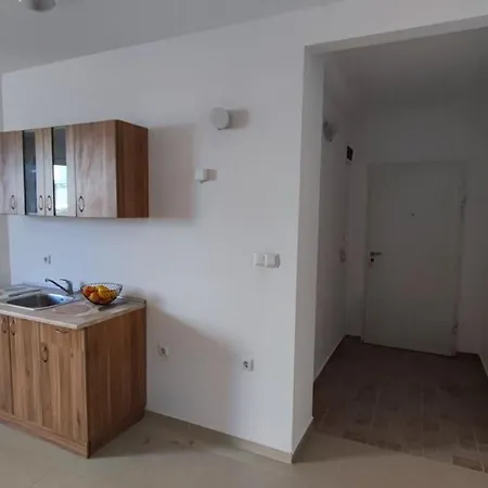 Apartment Apartment At 5 Minutes From The Yacht Port With A Sea View