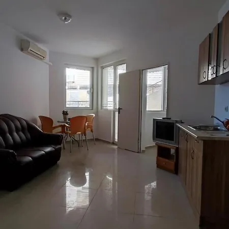 Apartment At 5 Minutes From The Yacht Port With A Sea View Sweti Wlas